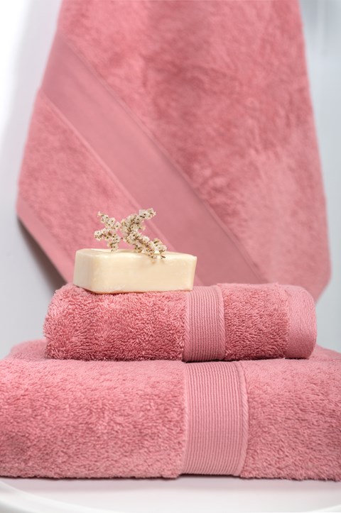 Naf Naf Bonjour Towels - Eng Rose